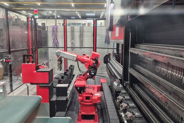 La société REGIS Père&Fils oeuvre pour réduire son impact environnemental avec des énergies renouvelables.